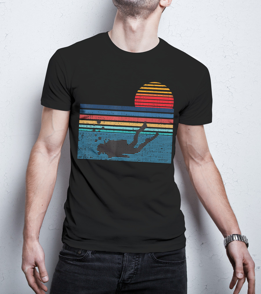Vintage Scuba Diving 80s Sunset Silhouette Stripes T-Shirt