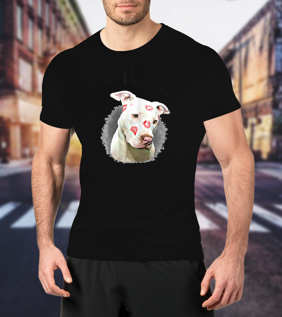 Pitbull Mom With Cute Lipstick Kiss Marks T-Shirt