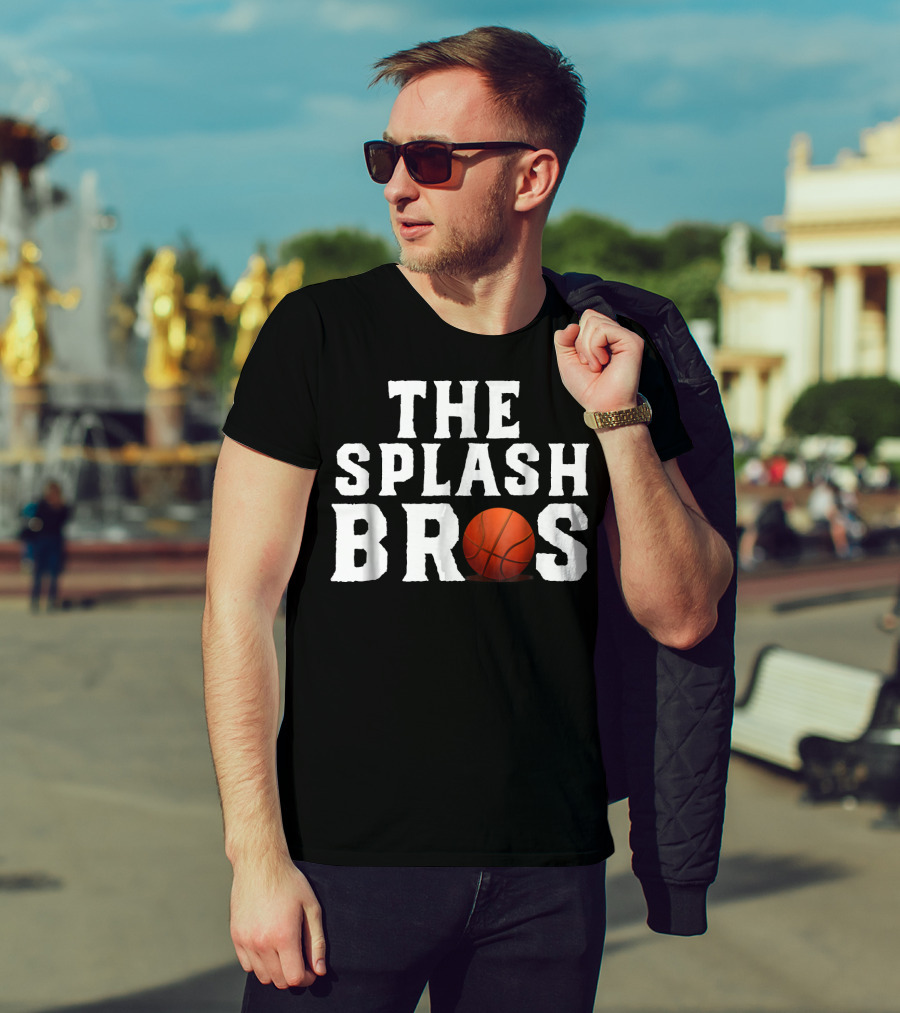 The Splash Bros Basketball Icon With Ball T-Shirt