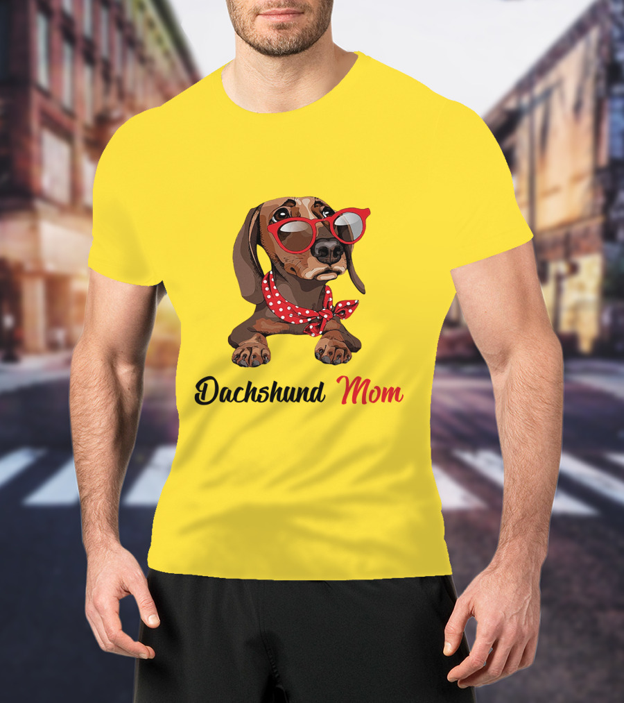 Dachshund Mom Red Glasses And Polka Dot Scarf T-Shirt