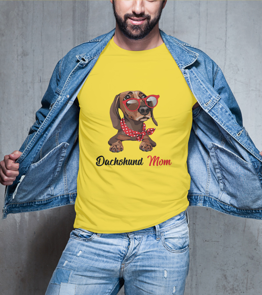 Dachshund Mom Red Glasses And Polka Dot Scarf T-Shirt