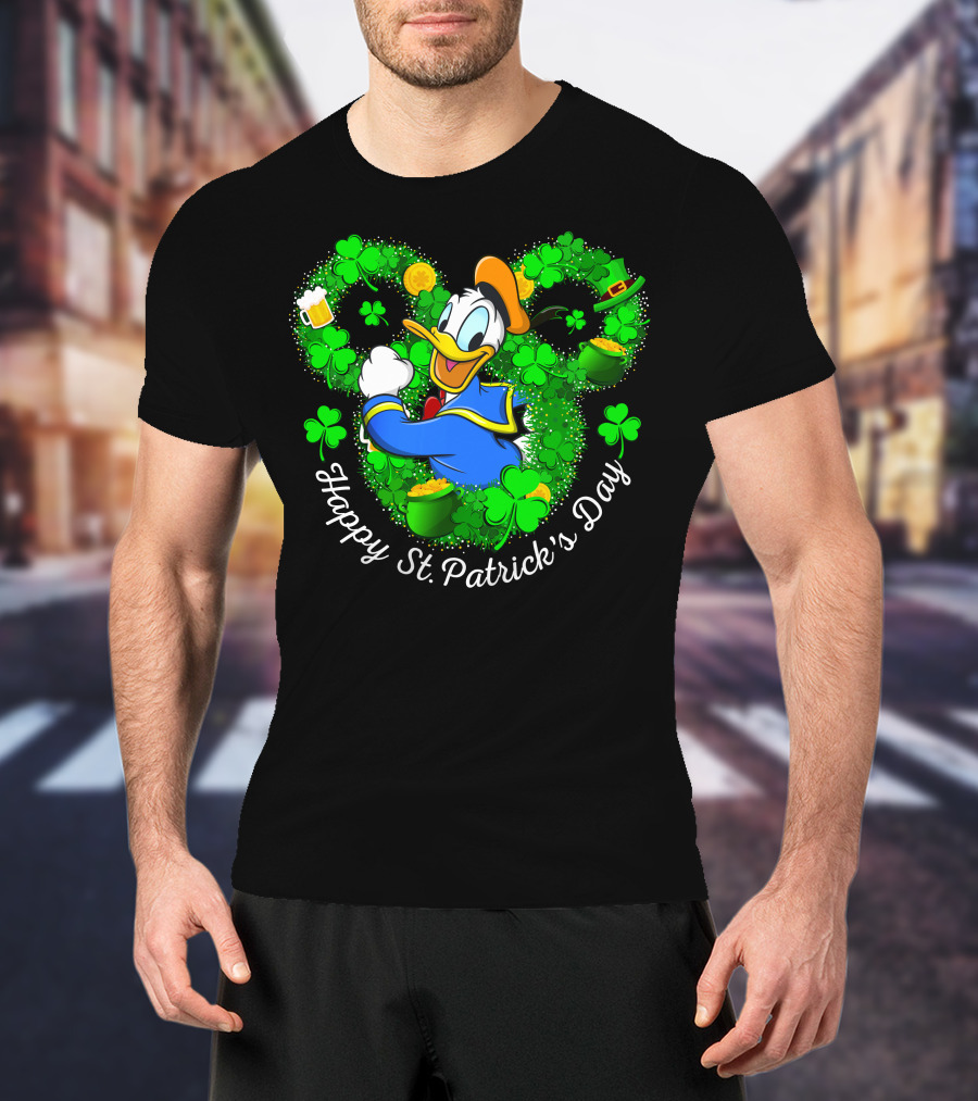 Happy St. Patrick's Day Donald Duck Shamrocks And Gold T-Shirt