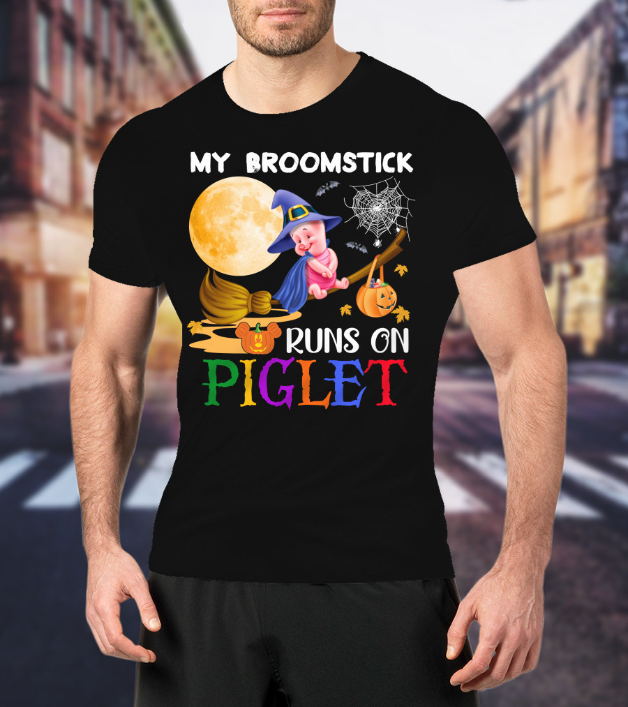 My Broomstick Runs On Piglet Halloween Wizard Moon Pumpkin T-Shirt