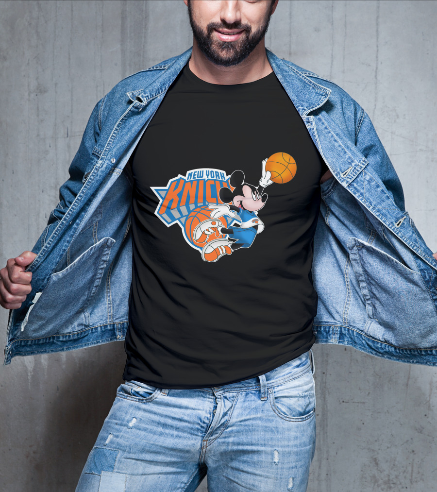 New York Knicks Mickey Basketball T-Shirt