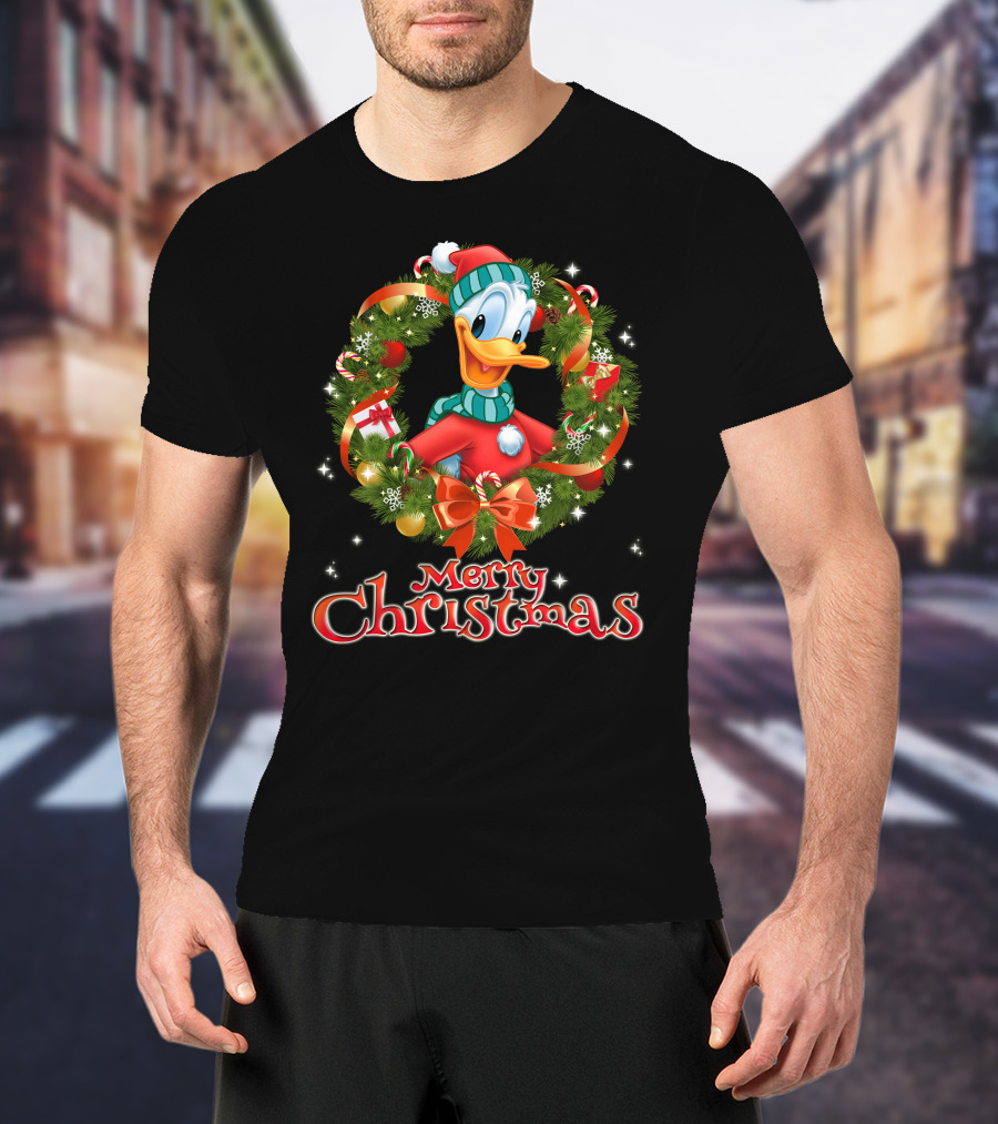 Merry Christmas Donald Duck Wreath T-Shirt
