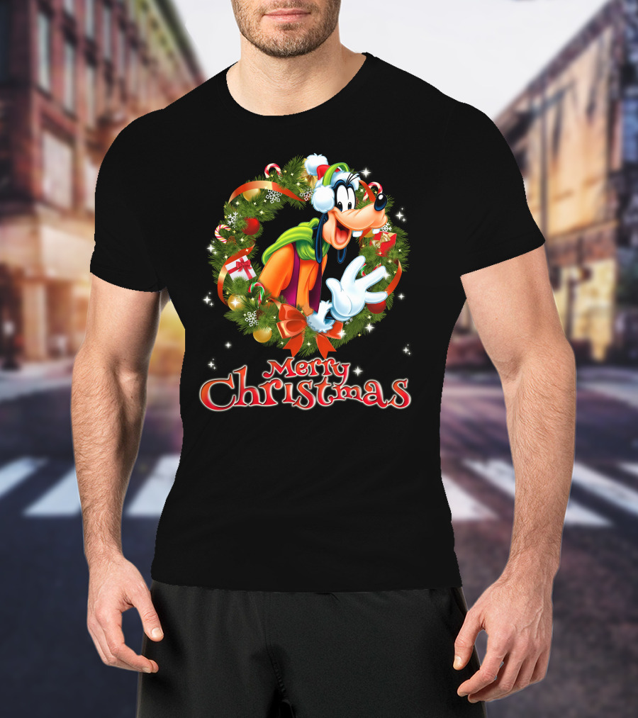 Merry Christmas Goofy Wreath Holiday Celebration T-Shirt