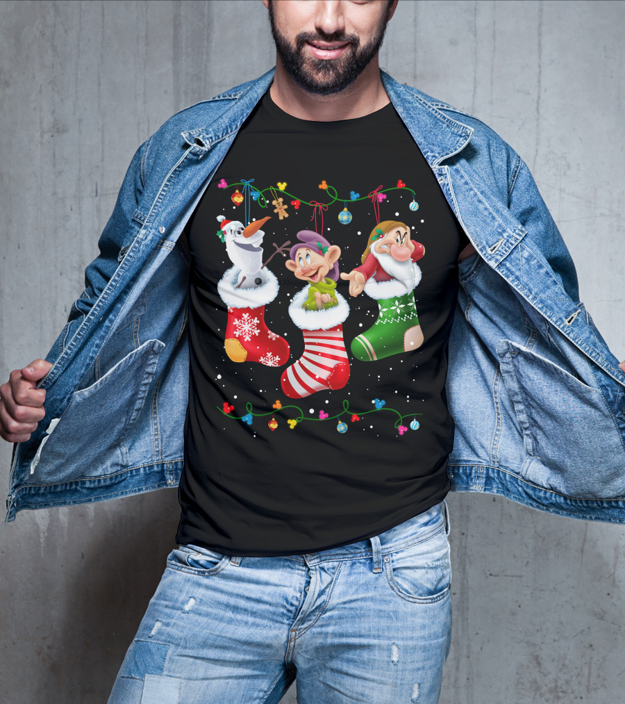 Olaf Dopey Grumpy Christmas Stockings Snowflake Garland T-Shirt