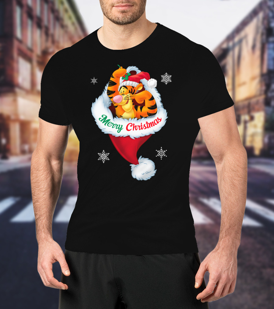 Merry Christmas Tigger Santa Hat Snowflakes T-Shirt