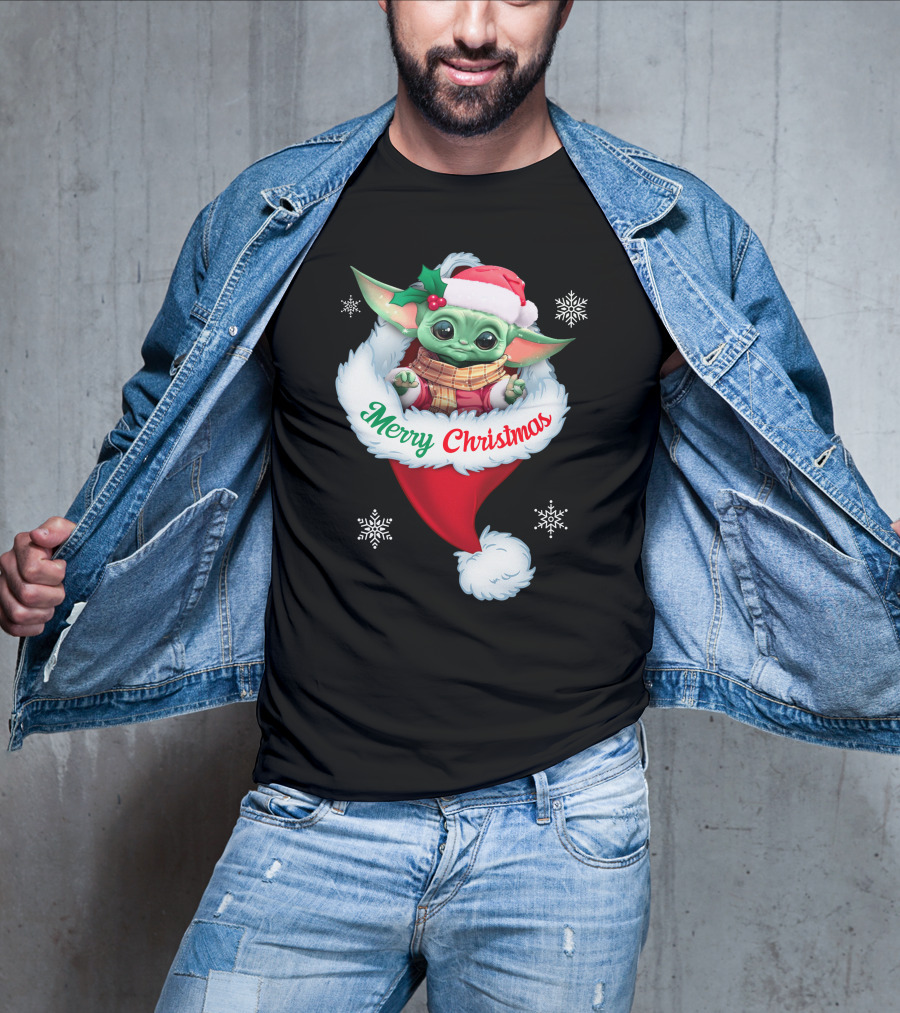 Merry Christmas Yoda Santa Hat Snowflakes T-Shirt