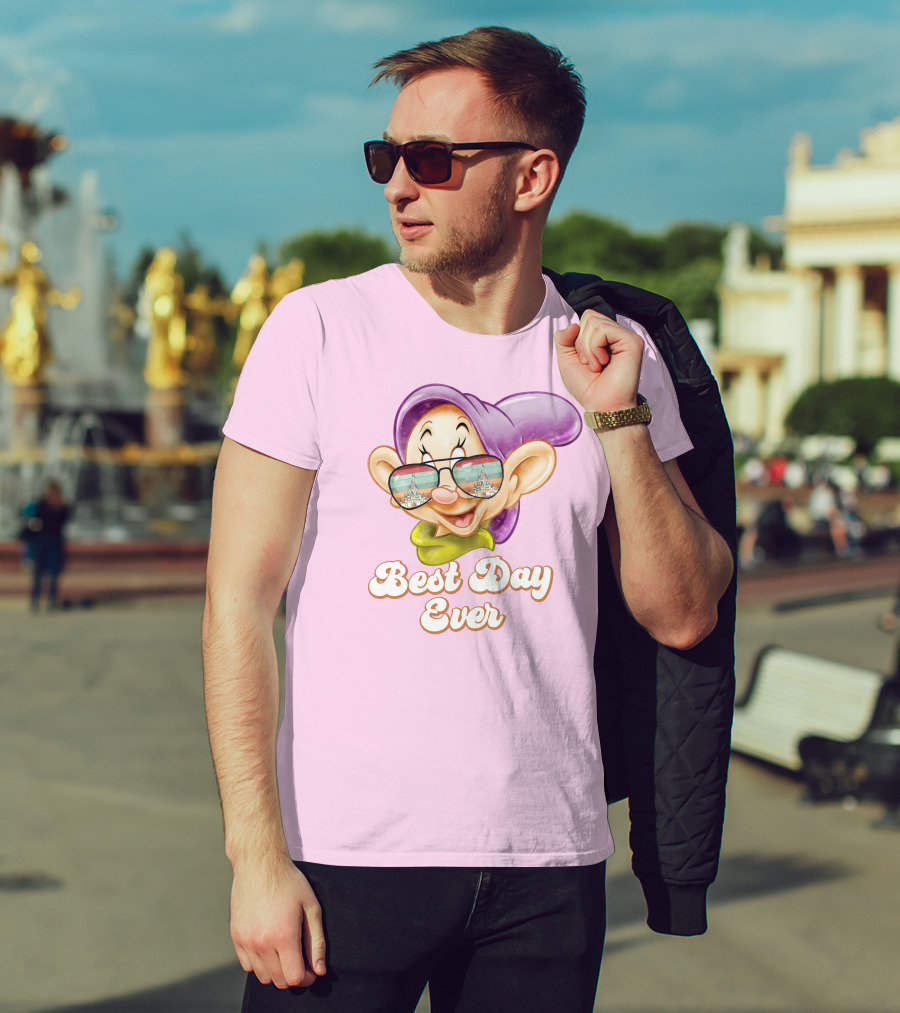 Best Day Ever Dopey Sunglasses Castle T-Shirt