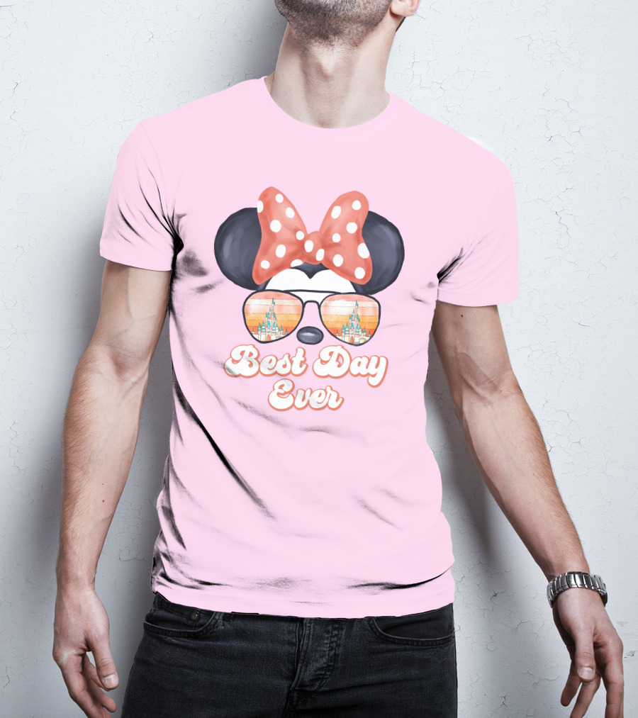 Minnie Mouse Best Day Ever Castle Sunglasses T-Shirt