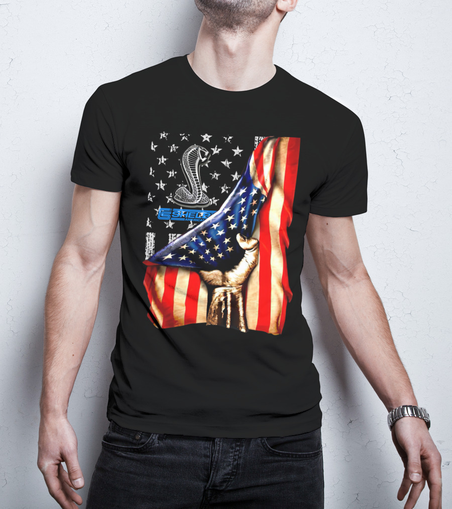 SHELBY AMERICA FLAG COBRA STAR SYMBOL FIST GRIP T-Shirt