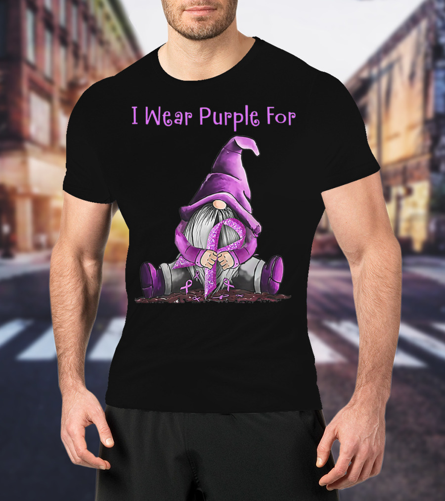 I Wear Purple For Fibromyalgia Awareness Gnome Holding Purple T-Shirt