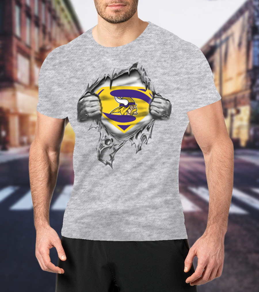 Superman Logo Viking Warrior Shield Torn Ripped Effect T-Shirt