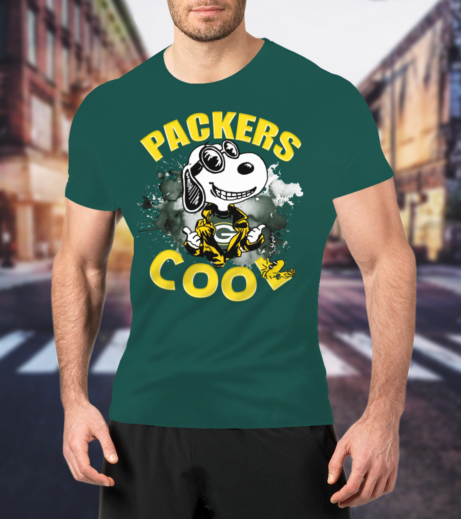 Packers Cool Snoopy Green Bay Packers Football T-Shirt