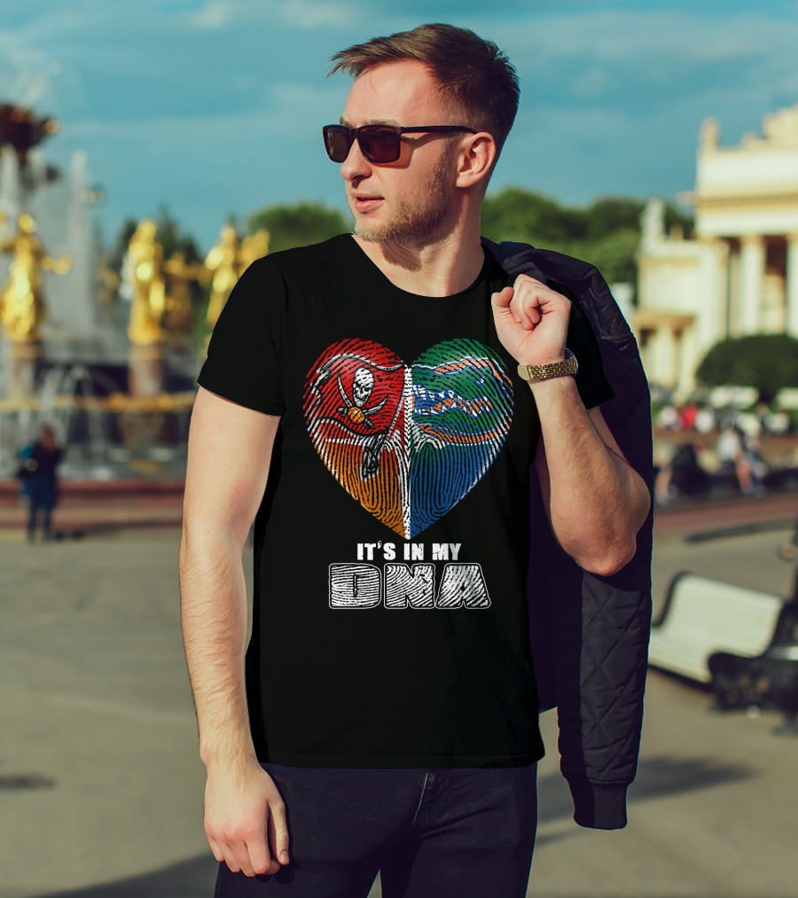 It's In My Dna Buccaneers Gators Heart Fingerprint T-Shirt