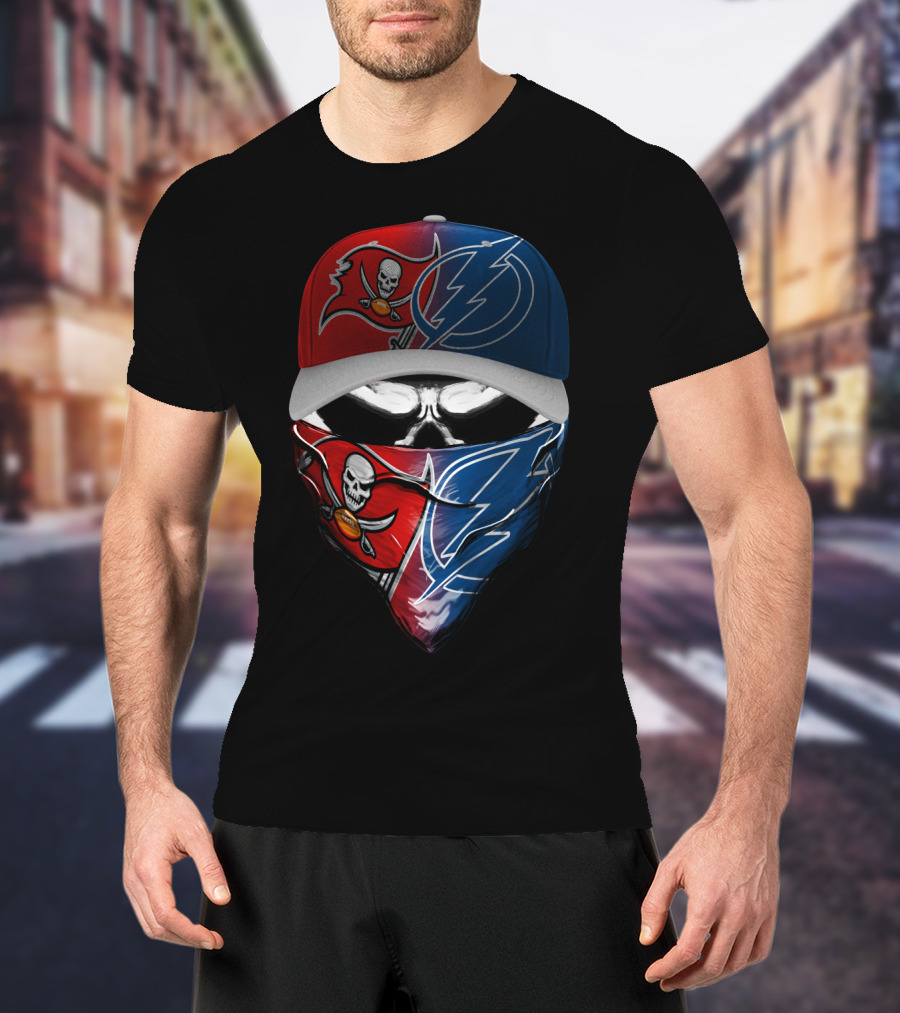 Buccaneers Lightning Face Mask Hat Dual T-Shirt