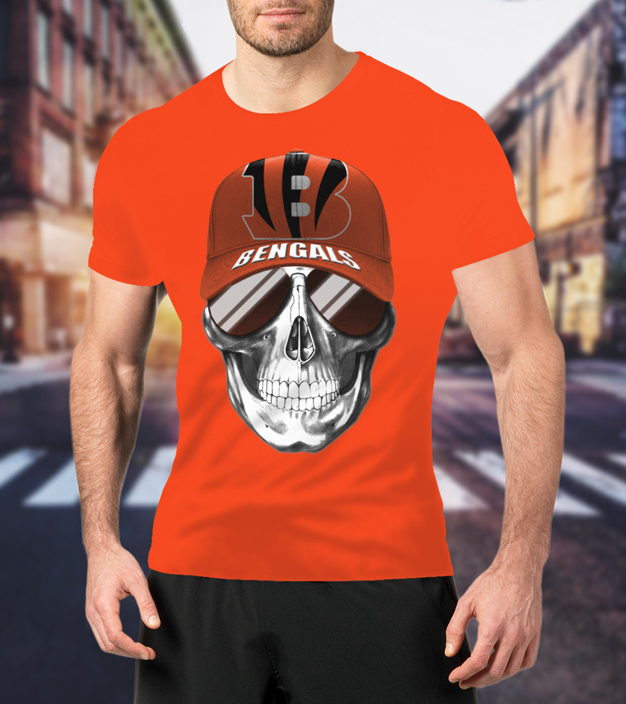 Cincinnati Bengals Skull With Cap And Mirrored Sunglasses T-Shirt