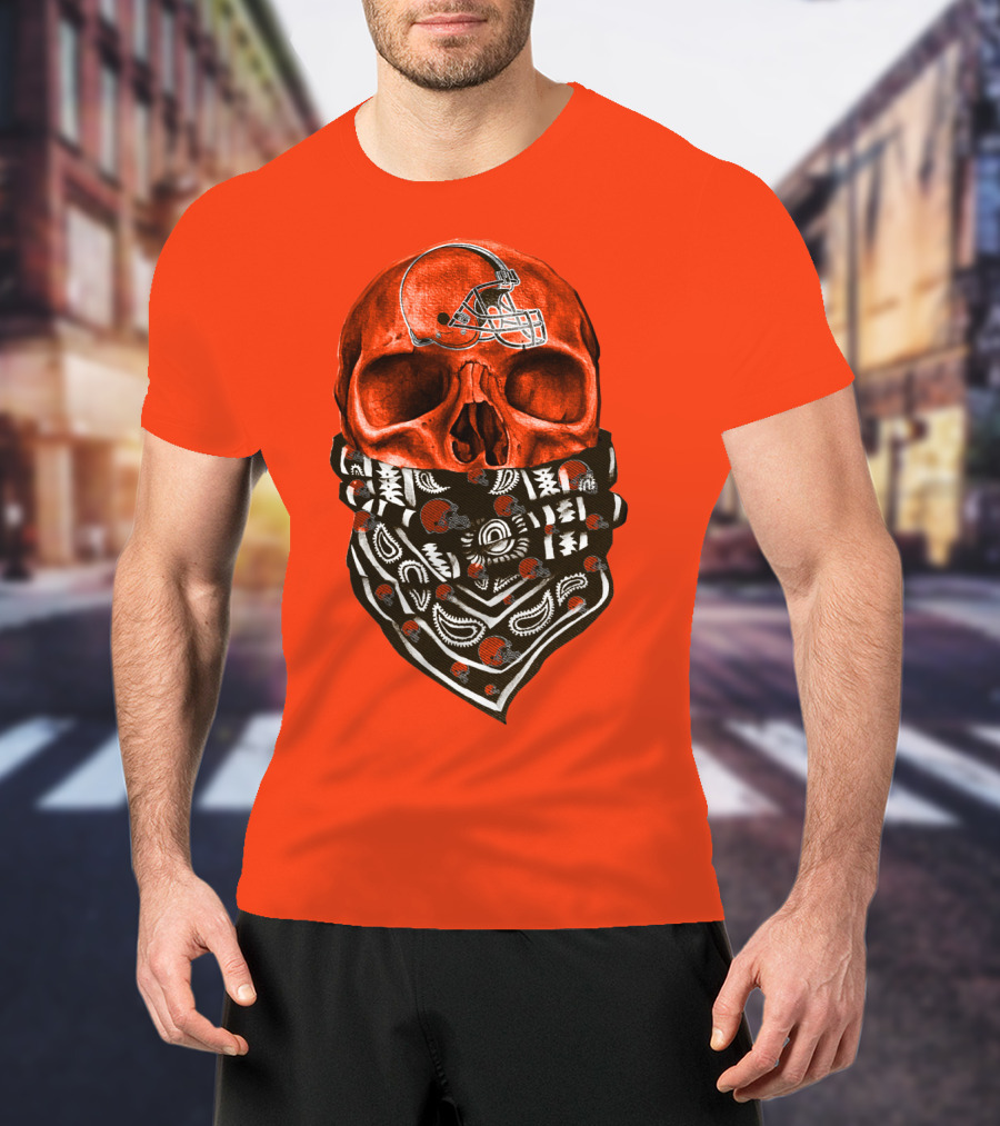Cleveland Browns Skull With Helmet And Bandana T-Shirt