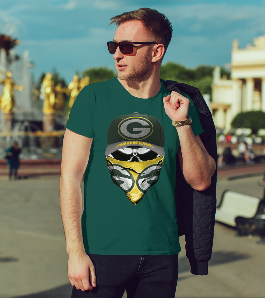 Green Bay Packers G Cap And Bandana Face Skull T-Shirt