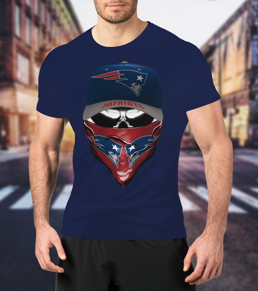 New England Patriots Cap And Skull Bandana T-Shirt