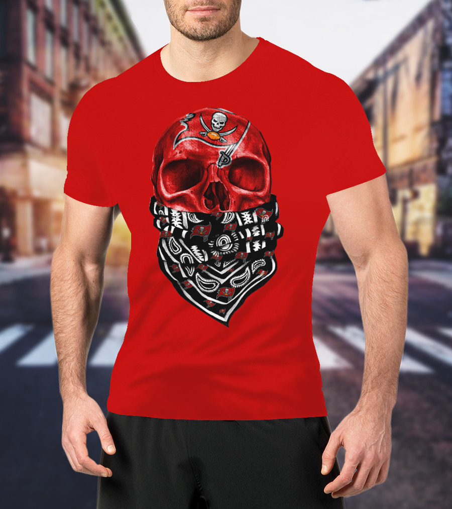Tampa Bay Buccaneers Skull Bandana T-Shirt