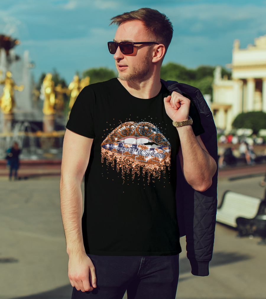Illinois Fighting Illini Lips Glitter T-Shirt