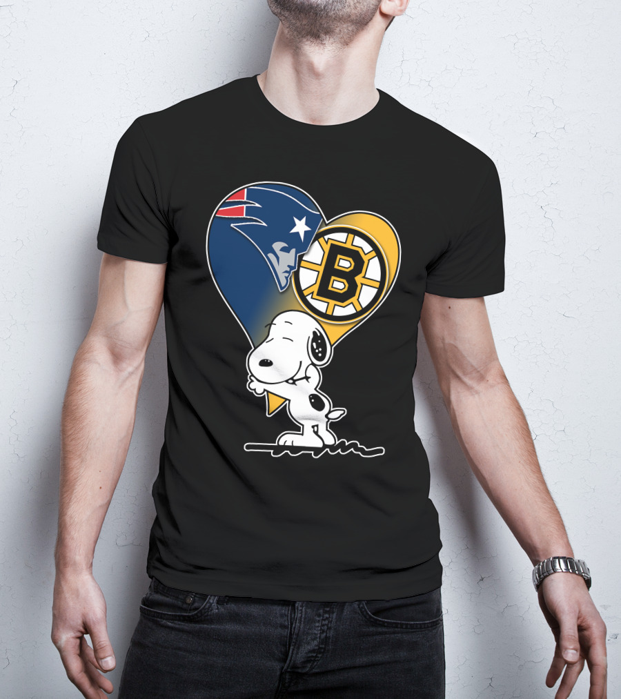 Patriots Bruins Snoopy Heart Hug T-Shirt
