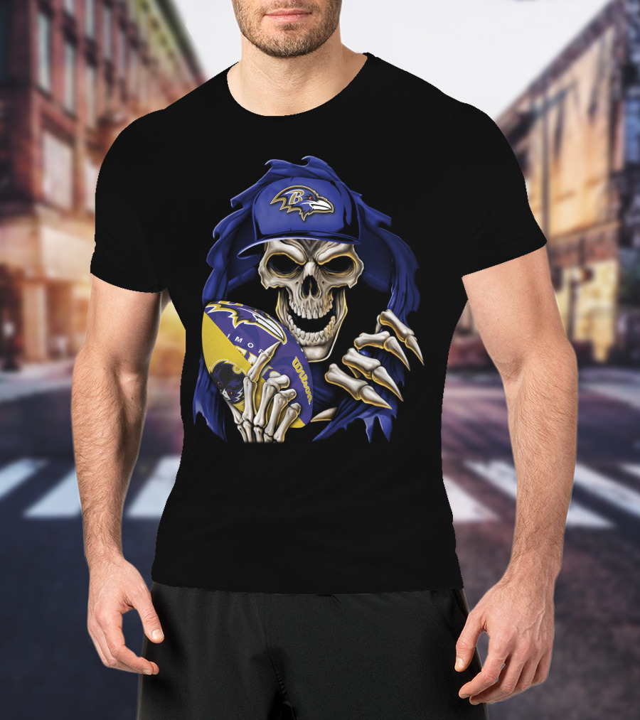 Skullbong Baltimore Ravens Skeleton Holding Football T-Shirt