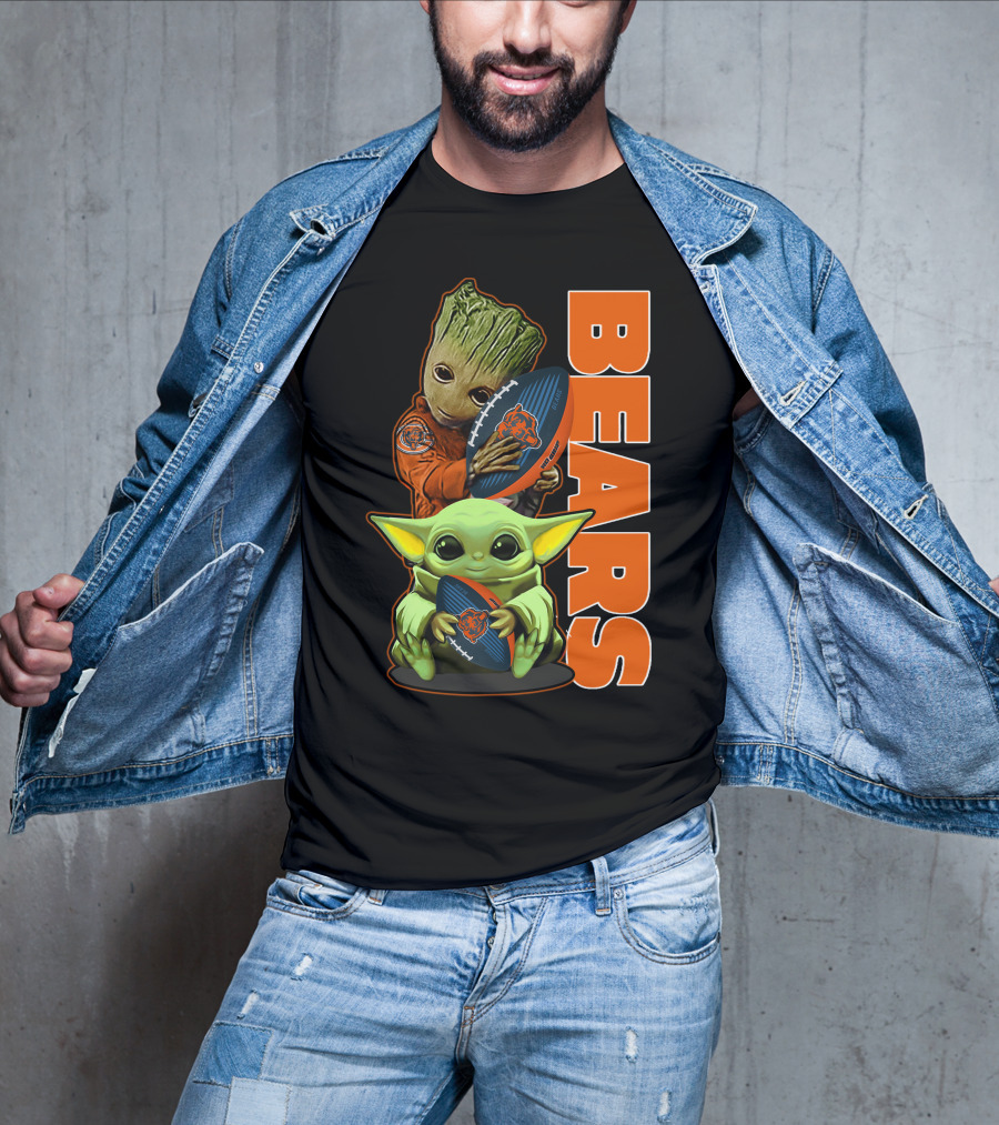 Groot And Baby Yoda Holding Chicago Bears Football T-Shirt