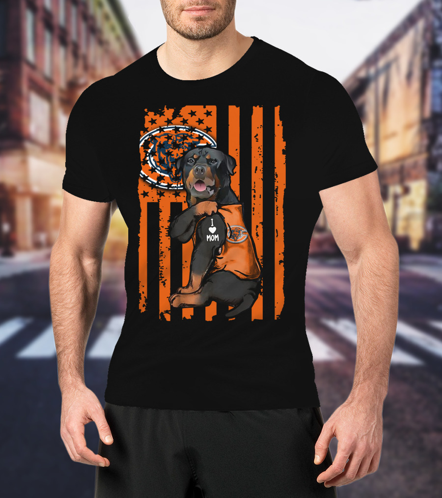 Rottweiler I Mom Chicago Bears Flag T-Shirt