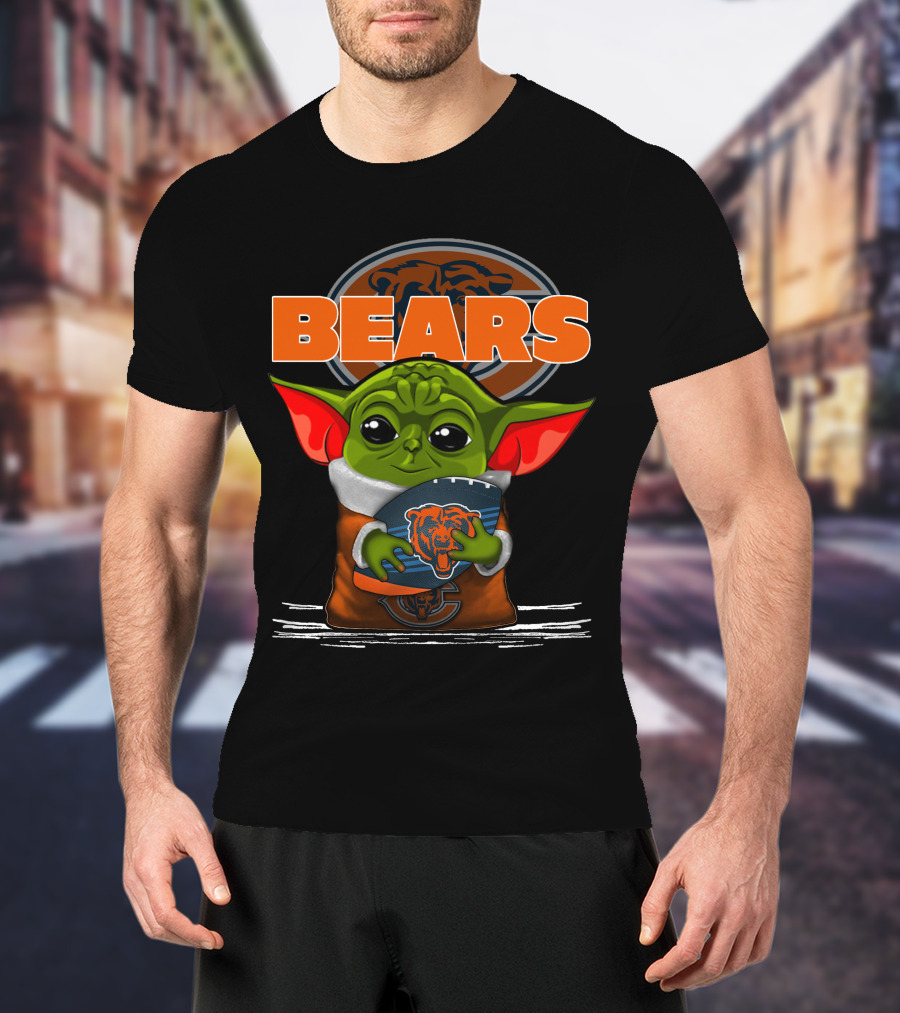 BEARS Yoda Holding Football Chicago T-Shirt