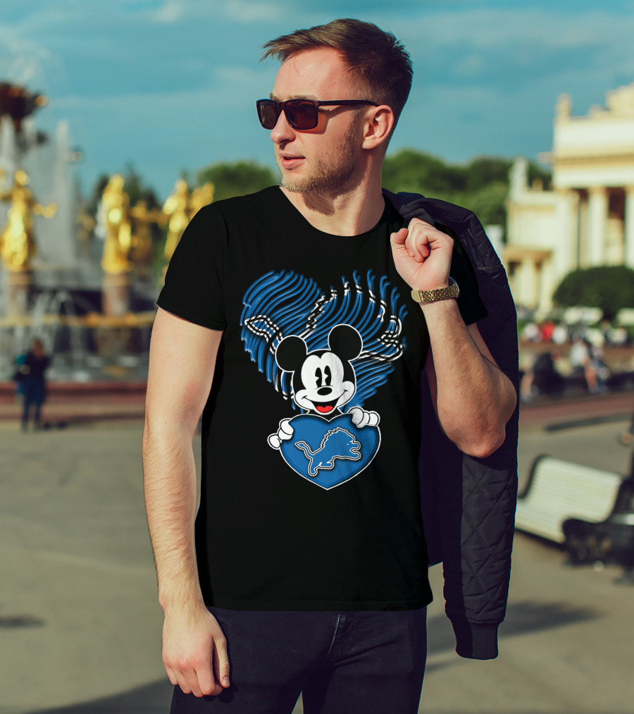 Mickey Mouse Heart Detroit Lions Fan T-Shirt