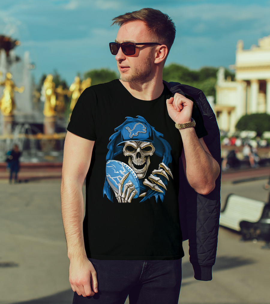 Skullbong Detroit Lions Skeleton With Football And Cap T-Shirt