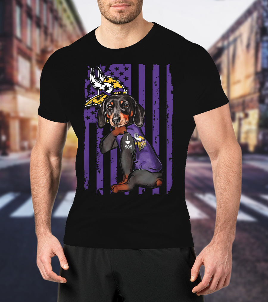Dachshund I Love Mom Minnesota Vikings Purple Flag T-Shirt