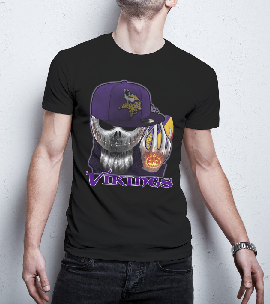 Vikings Skull With Pumpkin And Football In Purple Hat T-Shirt