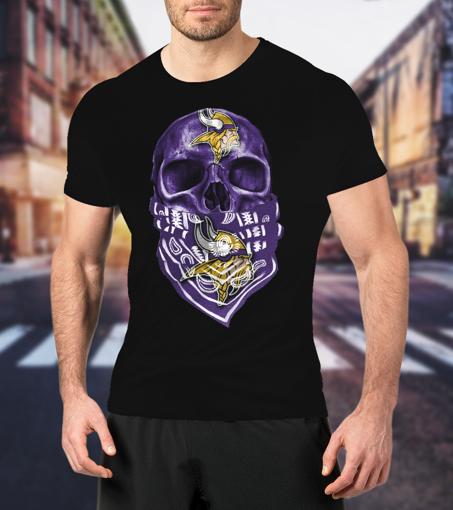 Skull Purple Bandana Minnesota Vikings NFL Football Team T-Shirt