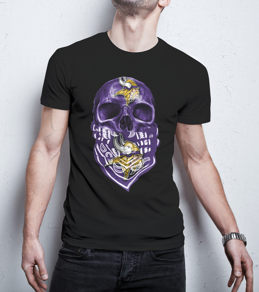 Skull Purple Bandana Minnesota Vikings NFL Football Team T-Shirt