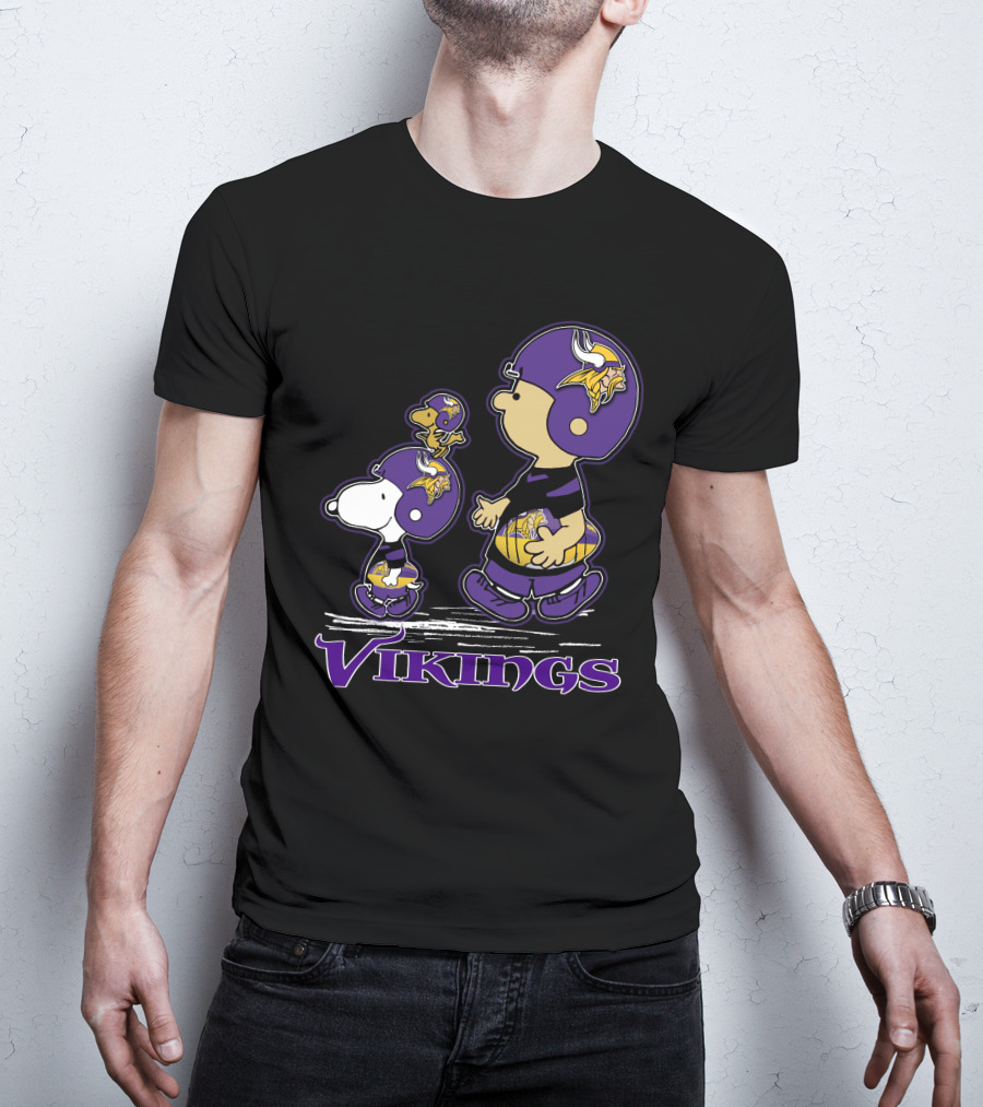 Snpfootball Minnesota Vikings Peanuts Characters Vikings Helmets T-Shirt