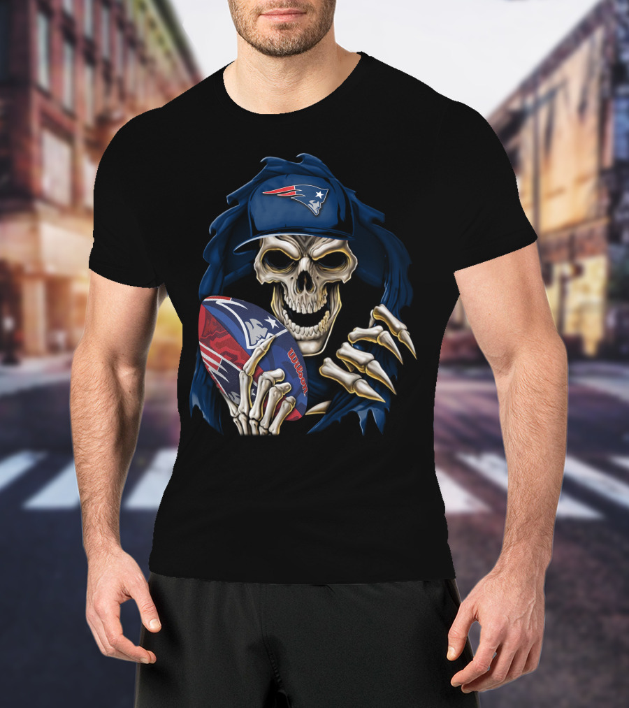 Skullbong New England Patriots Skeleton With Cap Holding Wilson Football T-Shirt