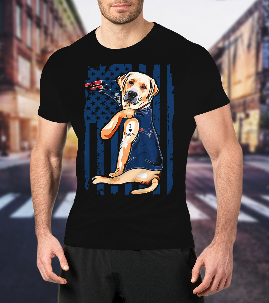 Labrador Retriever I Love Mom New England Patriots T-Shirt
