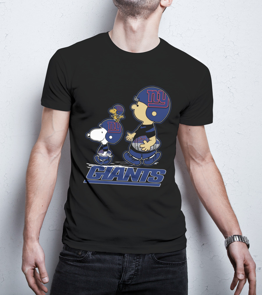 Snpfootball New York Giants Snoopy And Peanuts Characters With Helmets T-Shirt
