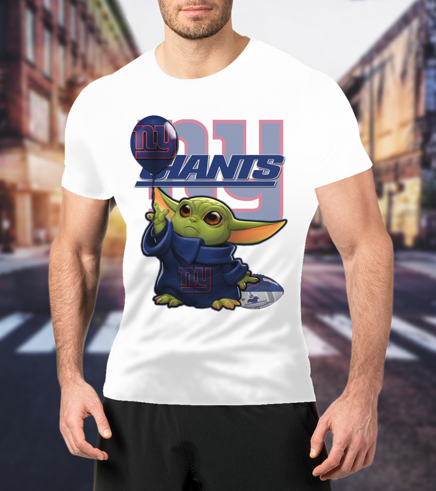 Yoda Giants Football Balloon Power Play T-Shirt