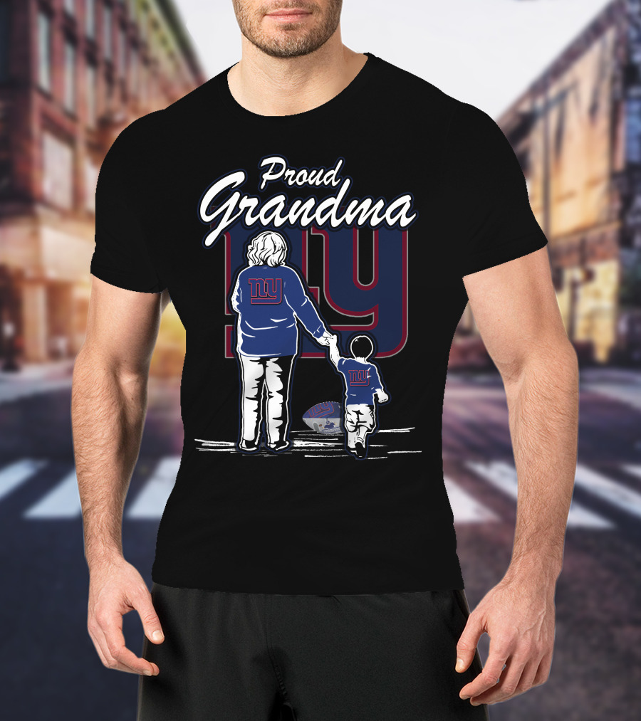 Proud Grandma New York Giants Family Fan Love T-Shirt