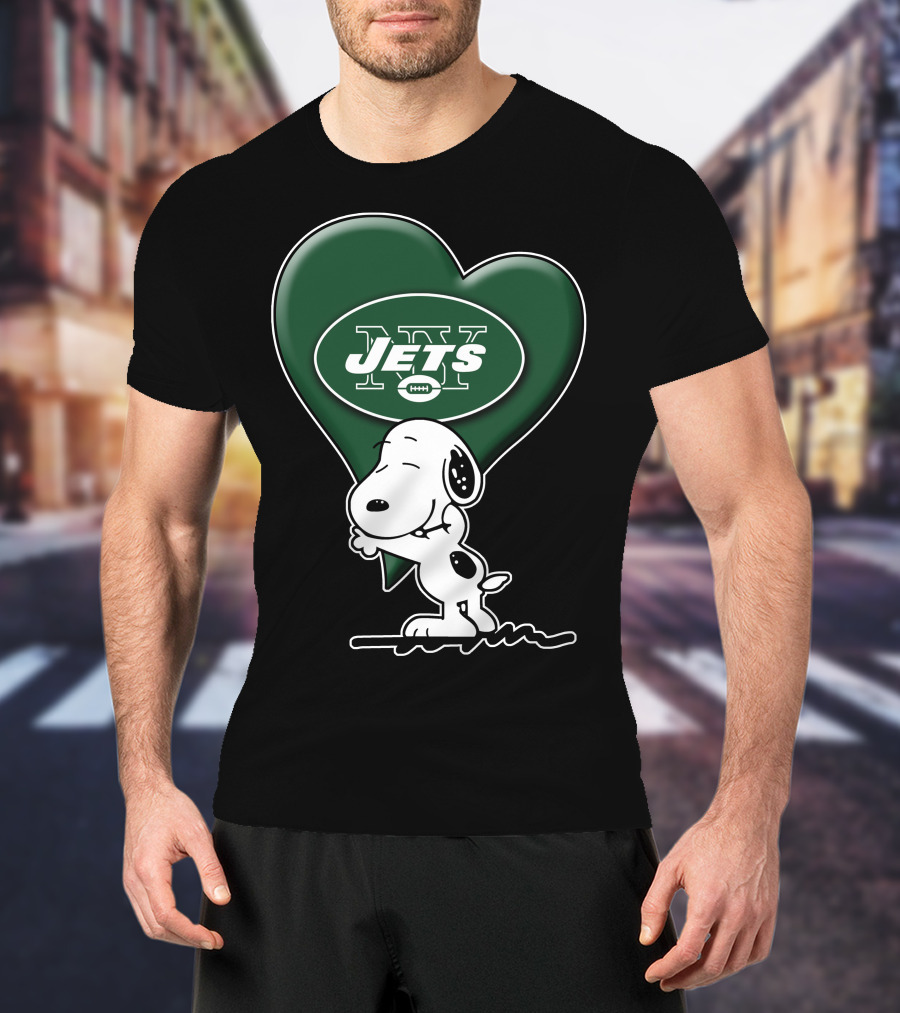 Snoopy Holding Heart Shaped New York Jets T-Shirt