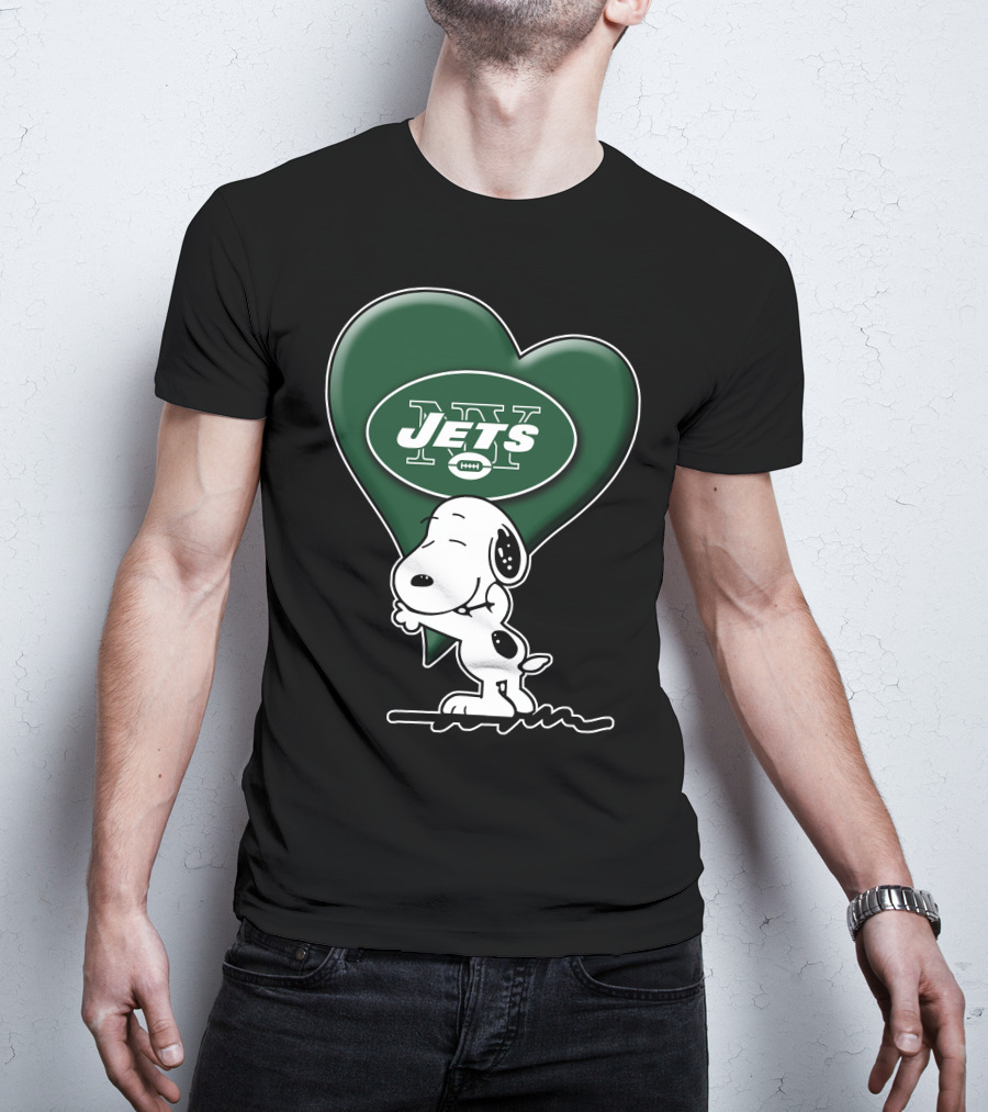 Snoopy Holding Heart Shaped New York Jets T-Shirt