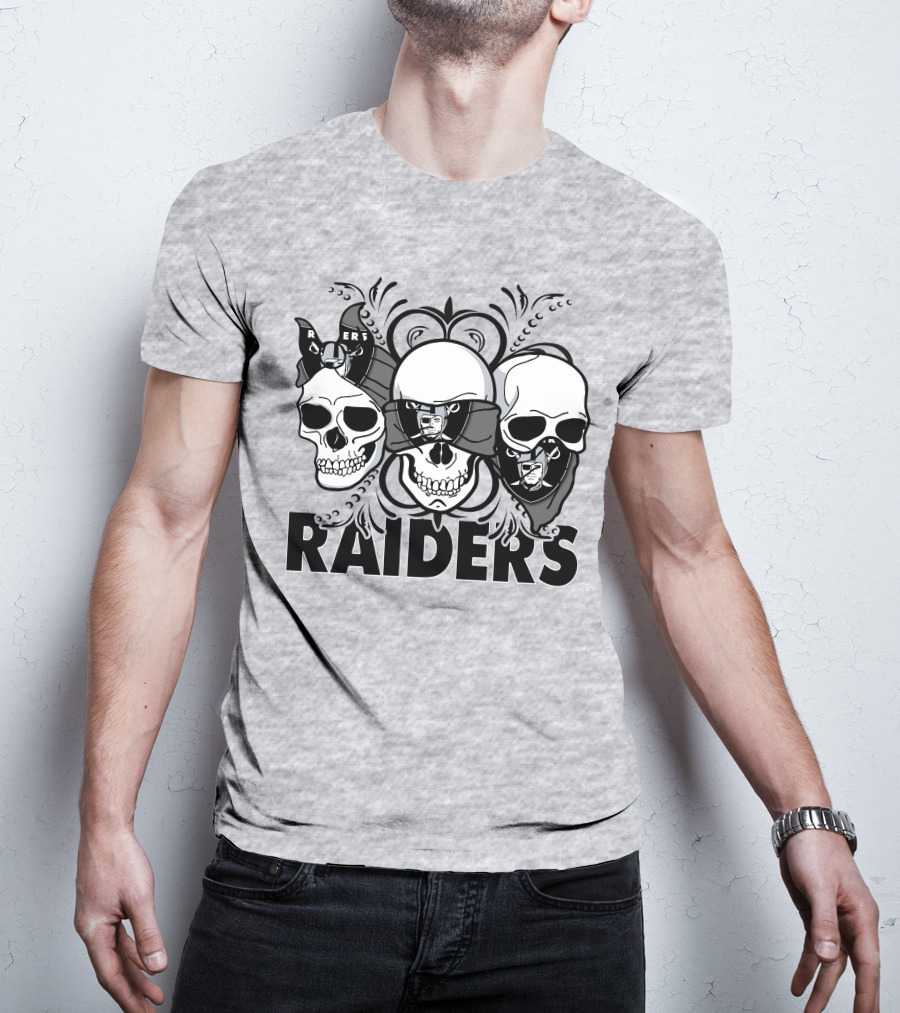 3 Skull Raiders T-Shirt
