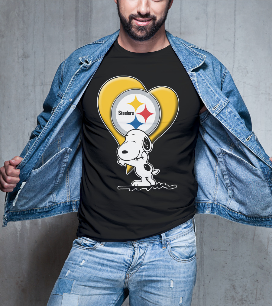 Snoopy Hugging Heart Steelers Logo Pittsburgh Steelers Fan Gear T-Shirt