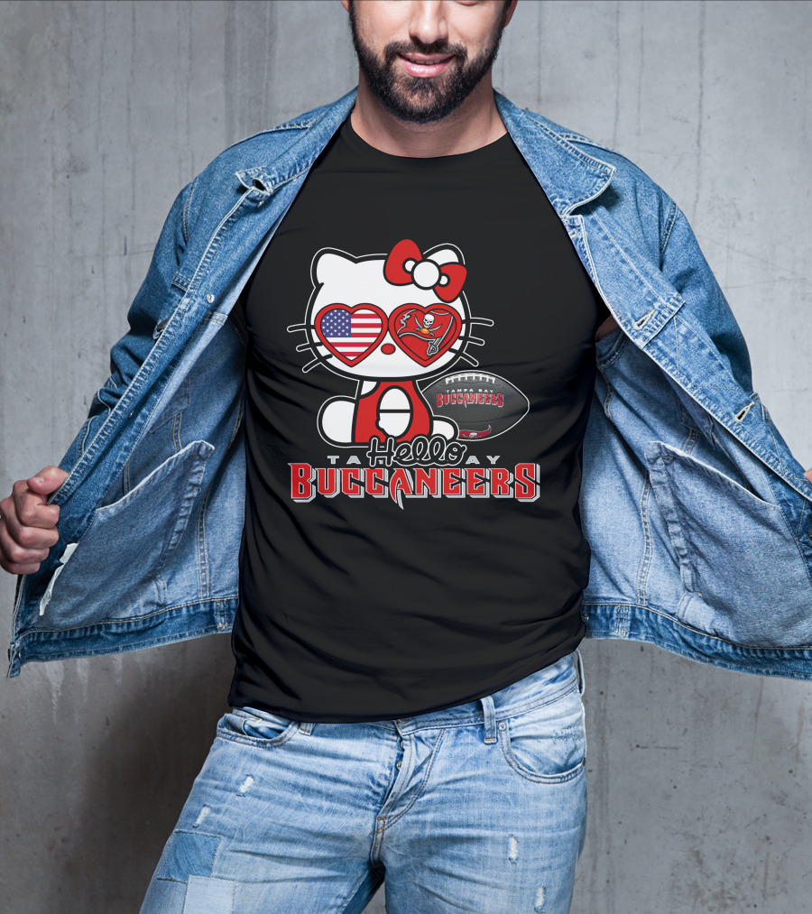 Hello Kitty Tampa Bay Buccaneers Football Heart Glasses T-Shirt