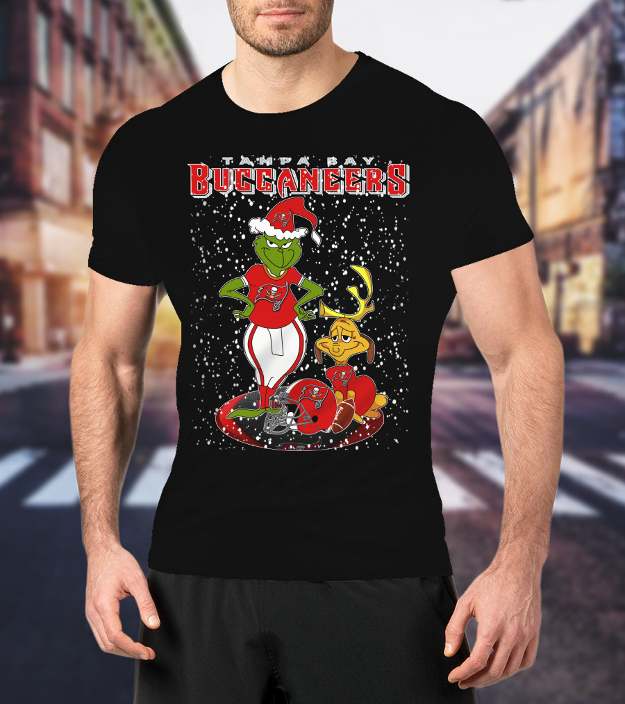 Grinchxmas Tampa Bay Buccaneers Santa Hat Christmas Football Snow T-Shirt